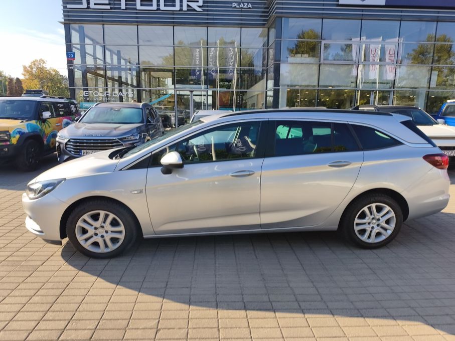 NOWA LOKALIZACJA Opel Astra 1.4T 150KM Niski Przebieg Bogata Opcja Gwarancja 3