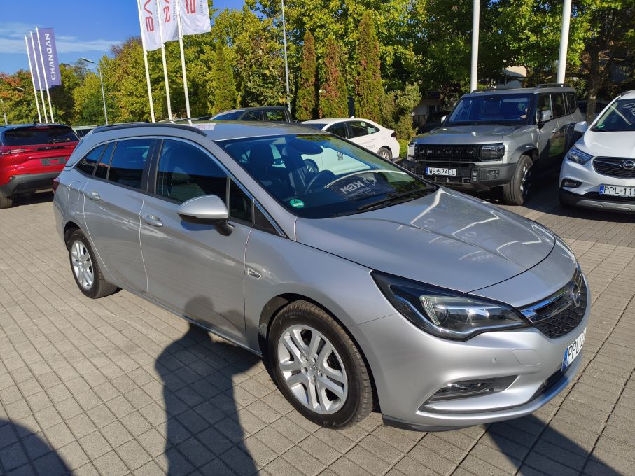 NOWA LOKALIZACJA Opel Astra 1.4T 150KM Niski Przebieg Bogata Opcja Gwarancja 8