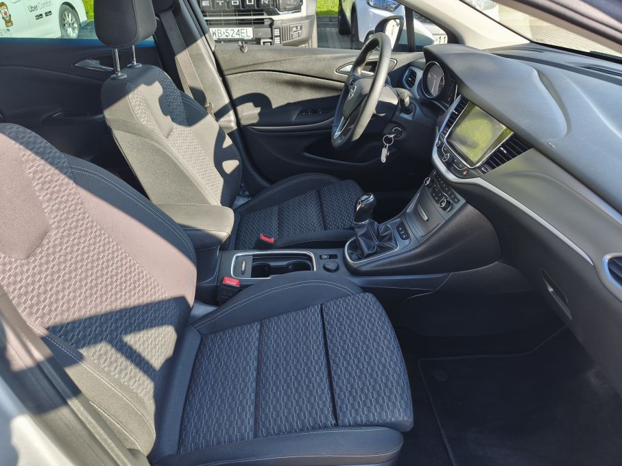 NOWA LOKALIZACJA Opel Astra 1.4T 150KM Niski Przebieg Bogata Opcja Gwarancja 13