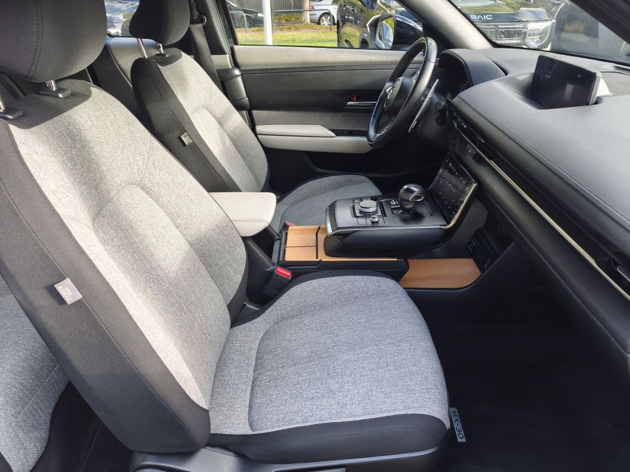 MAZDA MX 30 e-Skyactive R-EV 13
