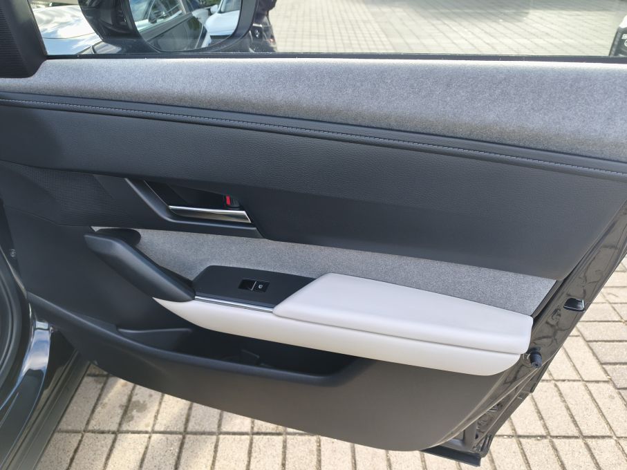 MAZDA MX 30 e-Skyactive R-EV 14