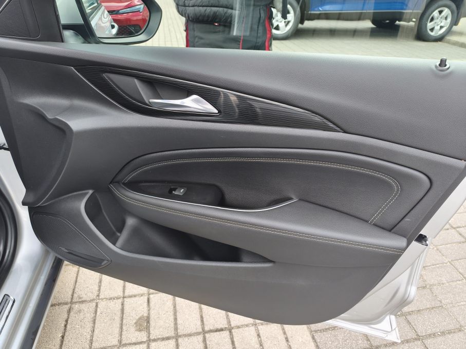 NOWA LOKALIZACJA Opel Insignia 1.5T 165KM Innovation Serwis Ilux Navi Kamera 18