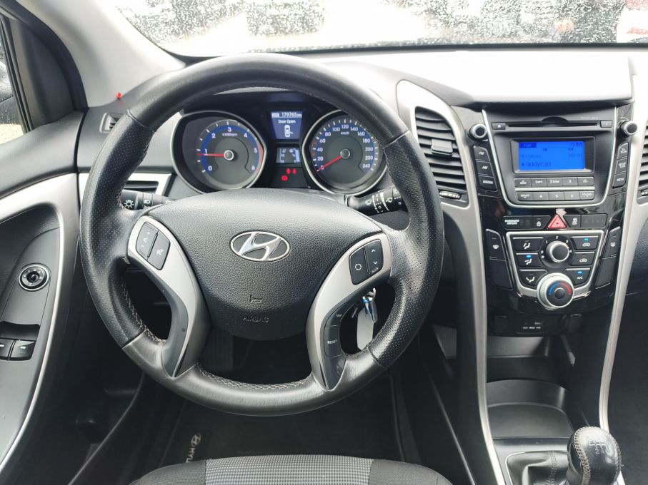 NOWA LOKALIZACJA Hyundai i30 1.6crd 110KM Salon PL Niski Przebieg Serwis 18