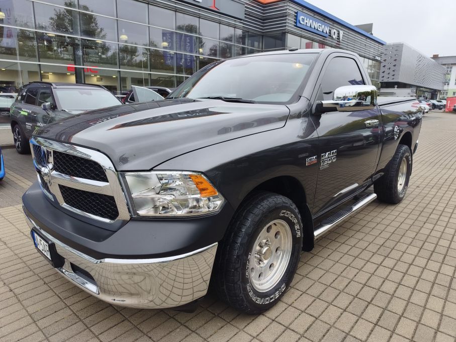 NOWA LOKALIZACJA Dodge Ram 1500 Classic 5,7 Hemi Niski Przebieg 2