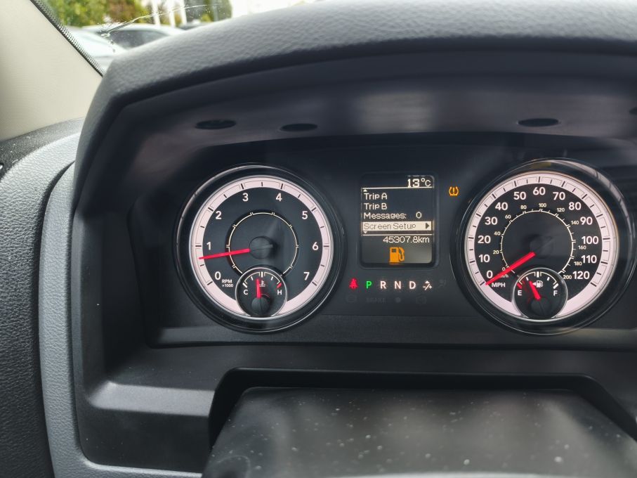 NOWA LOKALIZACJA Dodge Ram 1500 Classic 5,7 Hemi Niski Przebieg 24