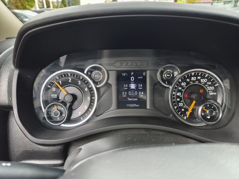 NOWA LOKALIZACJA Dodge RAM 2500 Heavy Duty 6.4 Hemi Vat23% 21