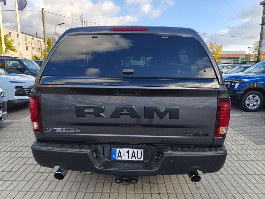 NOWA LOKALIZACJA Dodge Ram 1500 Rebel 5,7 Hemi podwójna kabina VAT23% 5