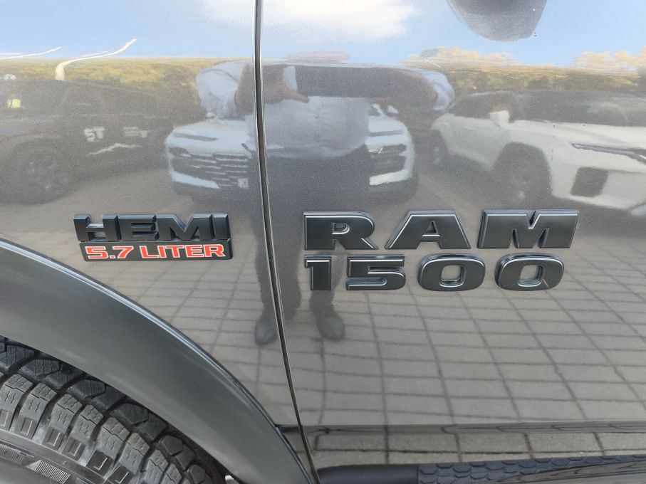NOWA LOKALIZACJA Dodge Ram 1500 Rebel 5,7 Hemi podwójna kabina VAT23% 11