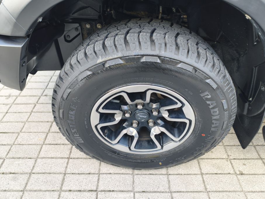 NOWA LOKALIZACJA Dodge Ram 1500 Rebel 5,7 Hemi podwójna kabina VAT23% 12