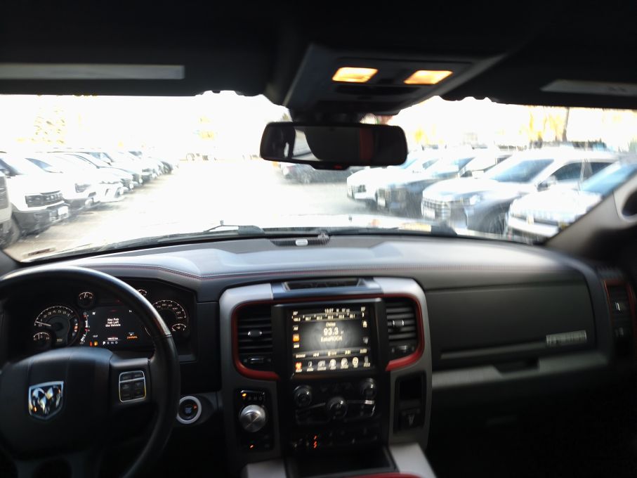 NOWA LOKALIZACJA Dodge Ram 1500 Rebel 5,7 Hemi podwójna kabina VAT23% 24