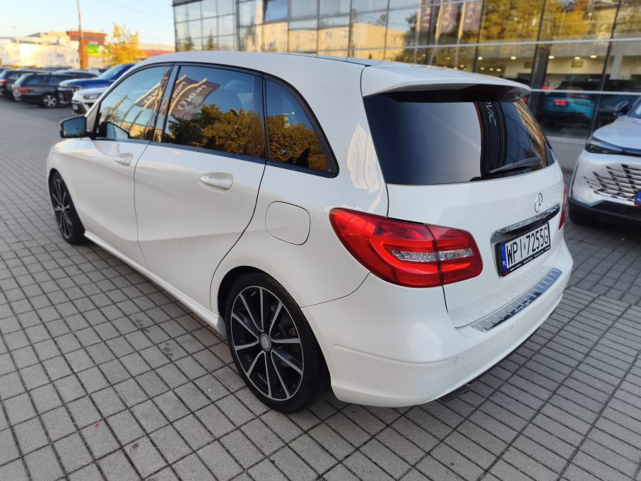 NOWA LOKALIZACJA Mercedes B 180 Sport Mega Wyposażenie i Serwis 3