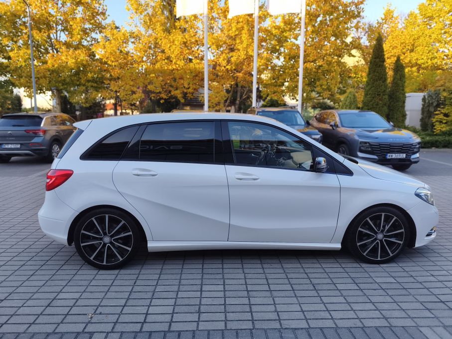 NOWA LOKALIZACJA Mercedes B 180 Sport Mega Wyposażenie i Serwis 6