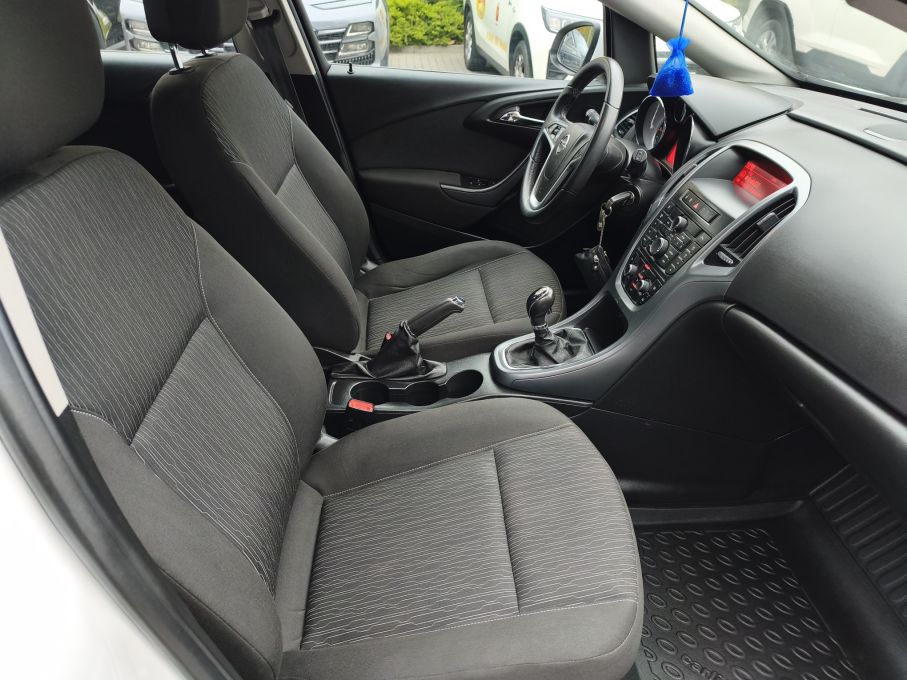 Opel Astra IV Sports Tourer 1,6 benzyna 115KM Niski Przebieg Serwis Gwarancja 12