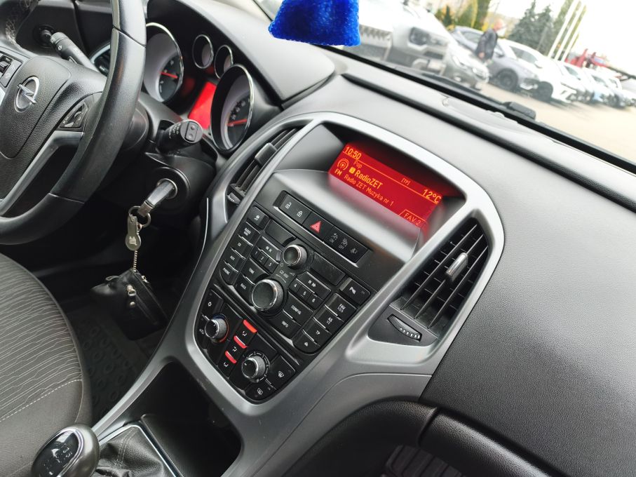 Opel Astra IV Sports Tourer 1,6 benzyna 115KM Niski Przebieg Serwis Gwarancja 14