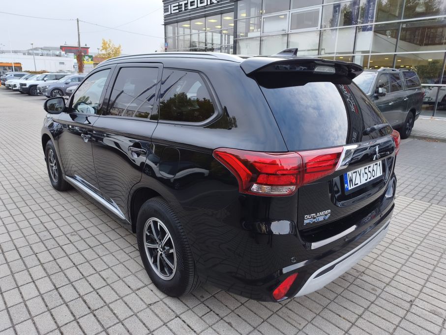 Mitsubishi Outlander 2.4 PHEV 4X4 LIFT 4