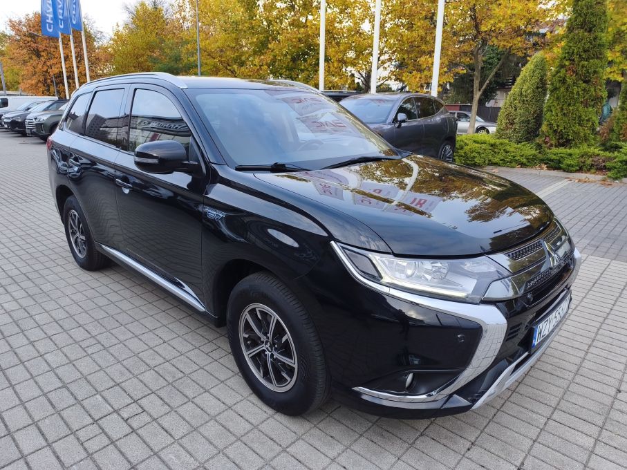 Mitsubishi Outlander 2.4 PHEV 4X4 LIFT 8