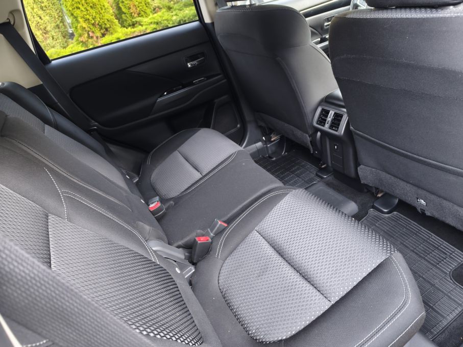 Mitsubishi Outlander 2.4 PHEV 4X4 LIFT 20