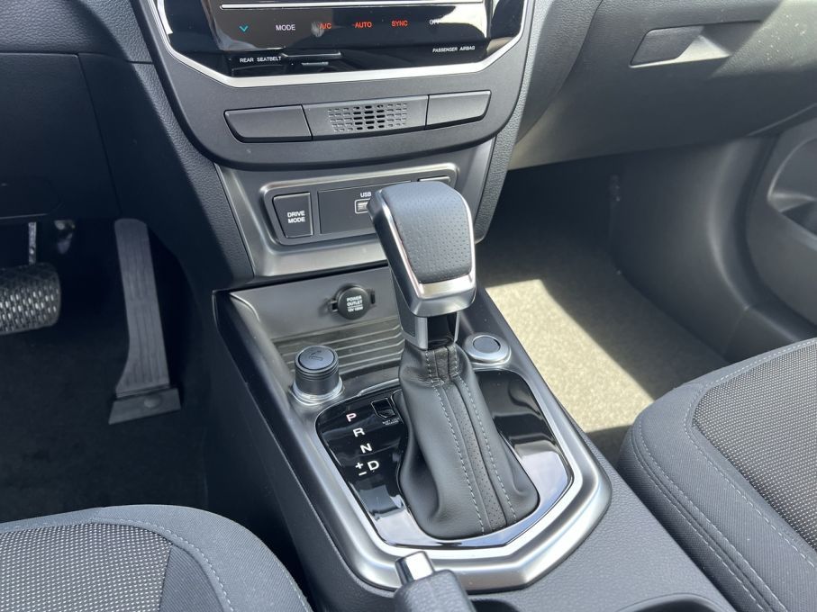 NOWA LOKALIZACJA KGM Tivoli 1.5 Turbo 163KM AT6 Adventure + LED 12