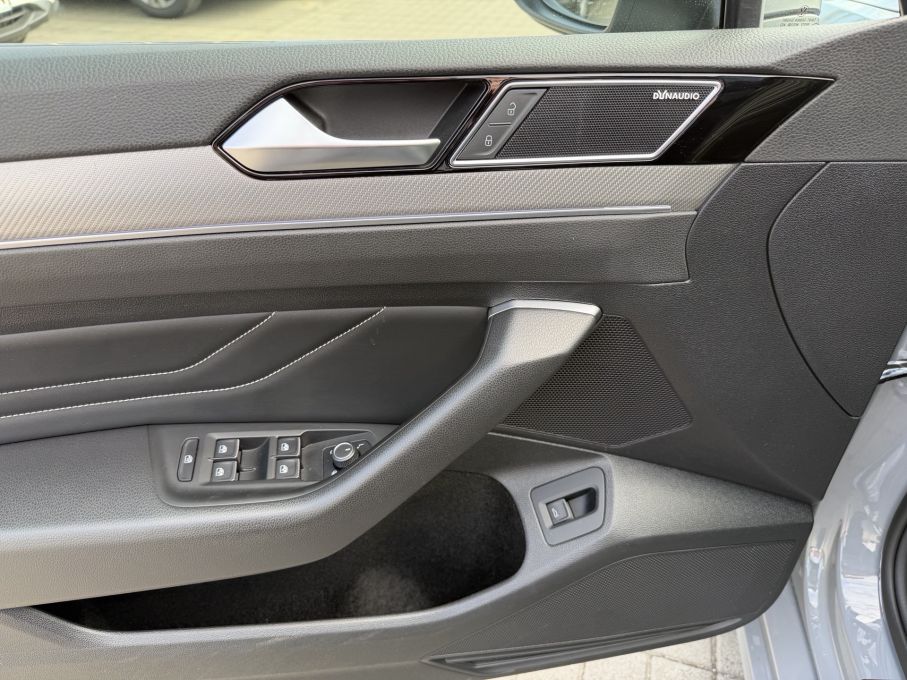 VW Passat 2,0 TSI 4motion 400KM, 2xRLine, ledy, kamera, ACC, digital, DCC, Salon PL 11