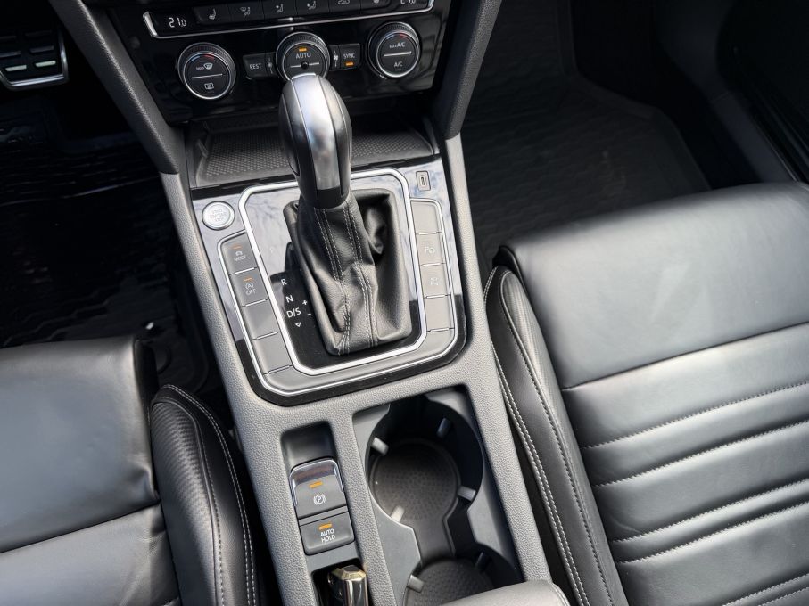 VW Passat 2,0 TSI 4motion 400KM, 2xRLine, ledy, kamera, ACC, digital, DCC, Salon PL 17