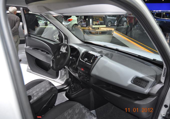 Opel Combo - deska rozdzielcza