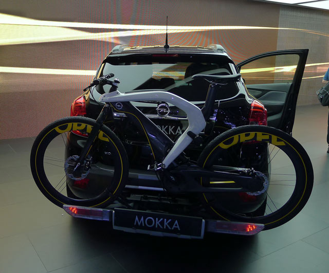 Opel Mokka, bagażnik FlexRide, rower RAD e