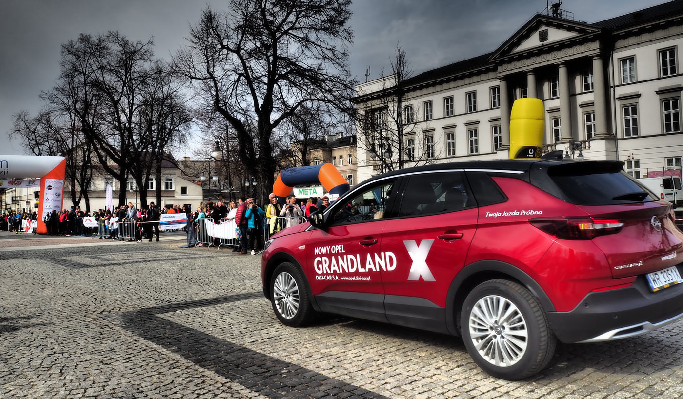 Start, meta biegu. Opel Grandland X