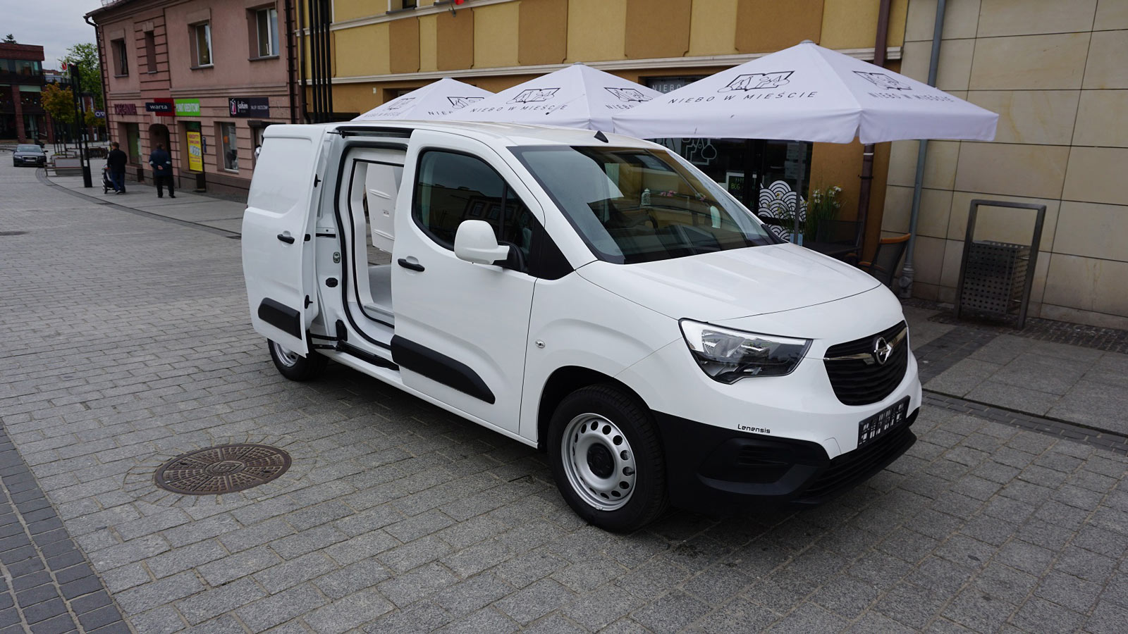 Opel Combo Cargo izoterma wewnętrzna