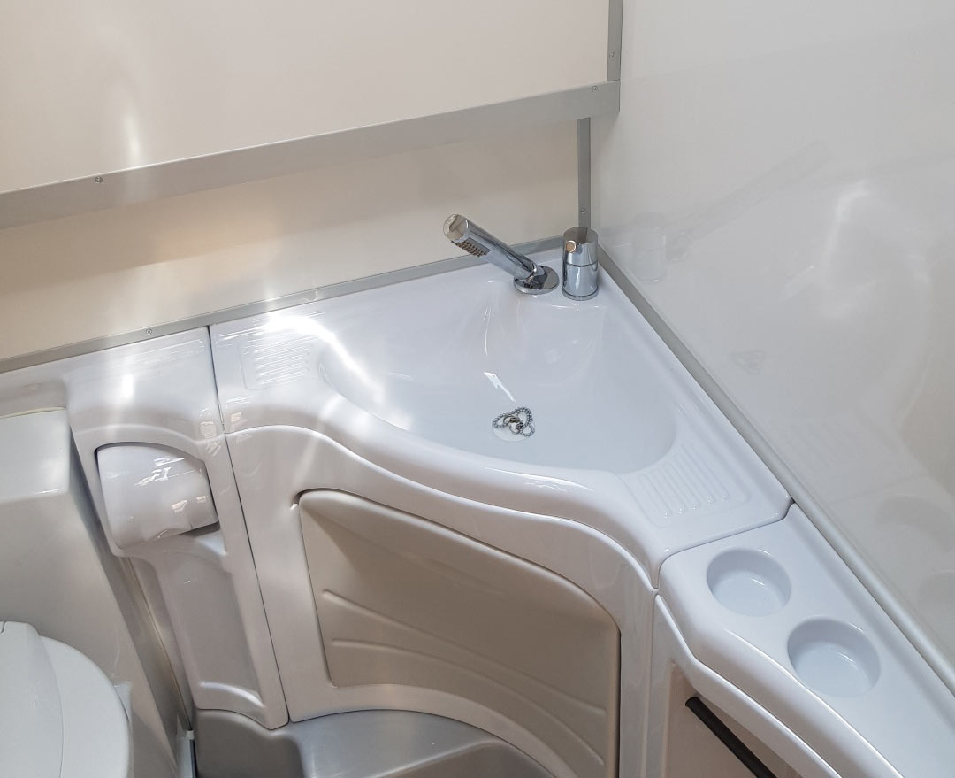 Umywalka, łazienka camper Opel